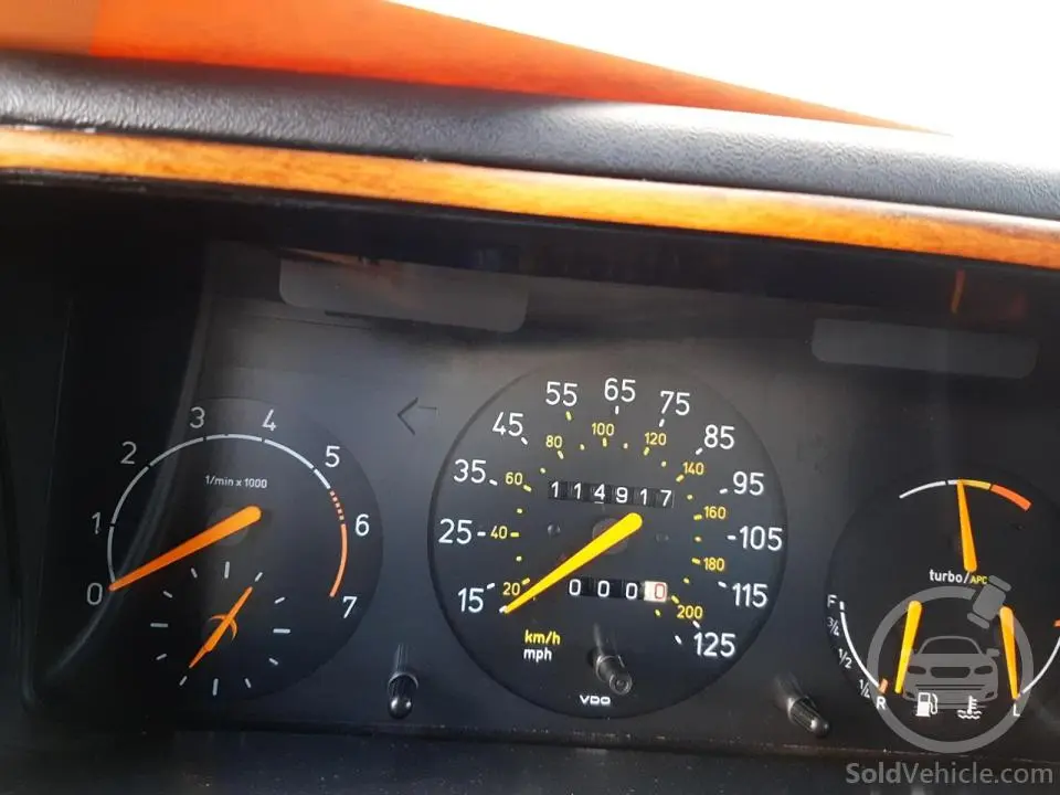 YS3AL76L5R7000997 Saab 900  1994 Red 2.0L 4