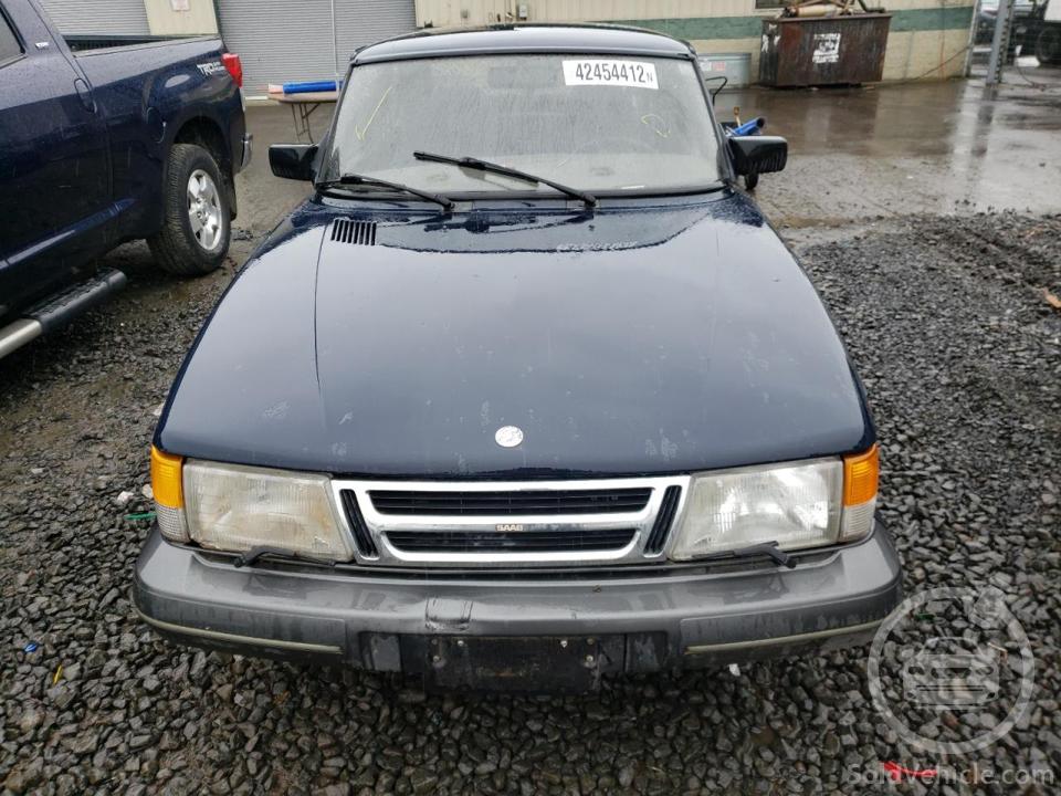 YS3AK35E6M5004558 Saab 900 Base 1991 Blue 2.1L 4