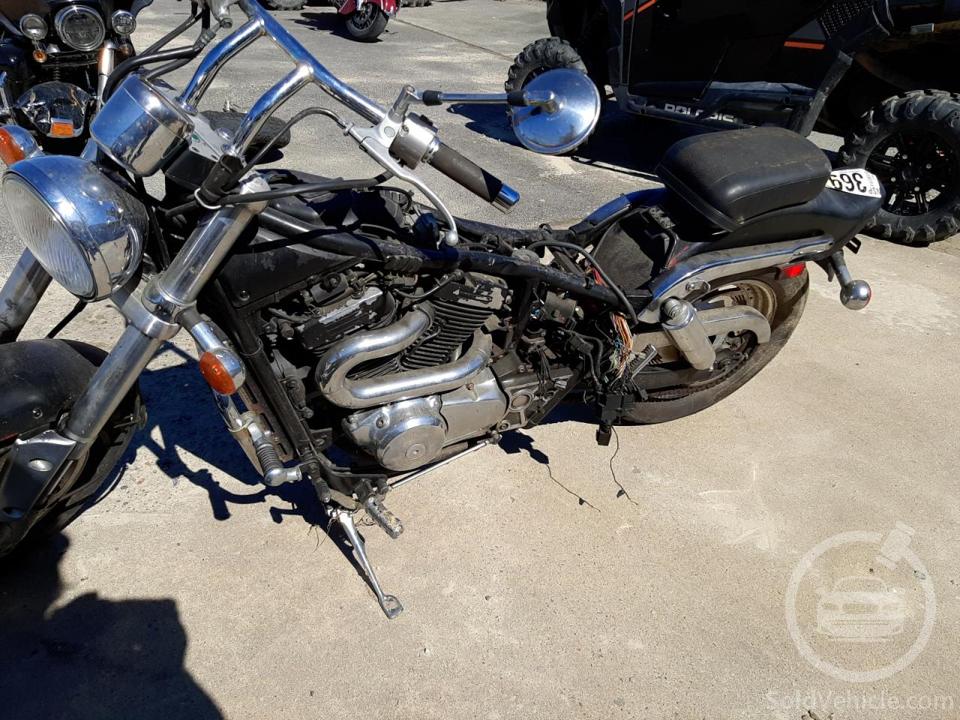 JS1VS53A5X2102470 Suzuki Cyc Vz/Vzr  1999 Black