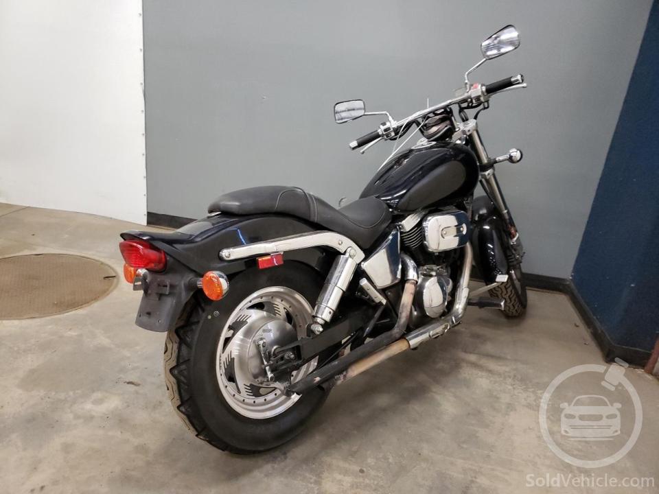 JS1VS53A122100563 Suzuki Cyc Vz/Vzr  2002 Black