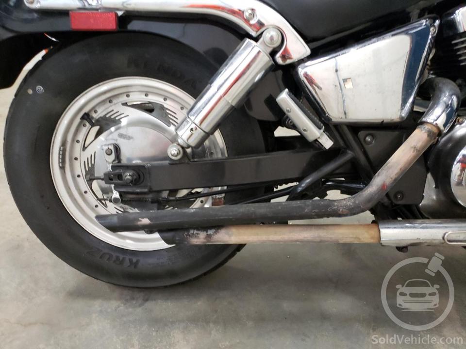 JS1VS53A122100563 Suzuki Cyc Vz/Vzr  2002 Black