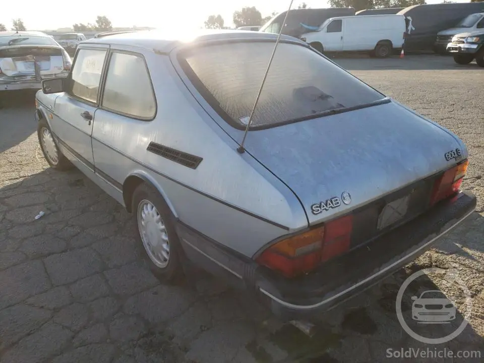 YS3AK36E5N2016038 Saab 900 Base 1992 Silver 2.1L 4