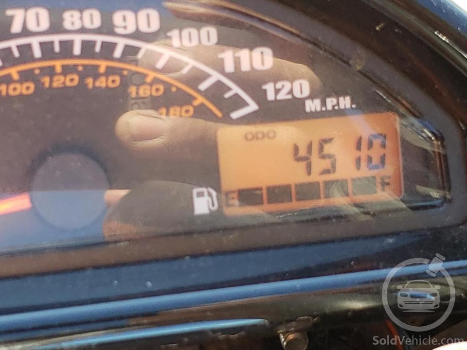 JS1VS56A0K2100081 Suzuki Cyc Vz/Vzr  2019 Two Tone